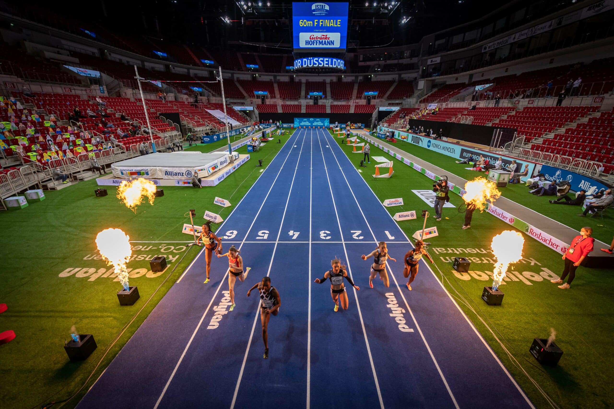 Leichtathletik Düsseldorf 31.01.2021 1. ISTAF Indoor Düsseldorf 60m Sprint Frauen Finale Dina Asher-Smith (GBR) Bahn 4 gewinnt